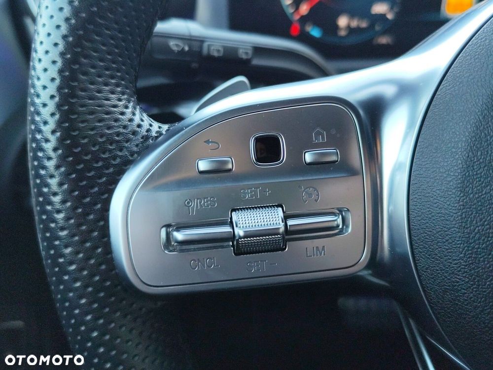 Mercedes-Benz CLA - 18