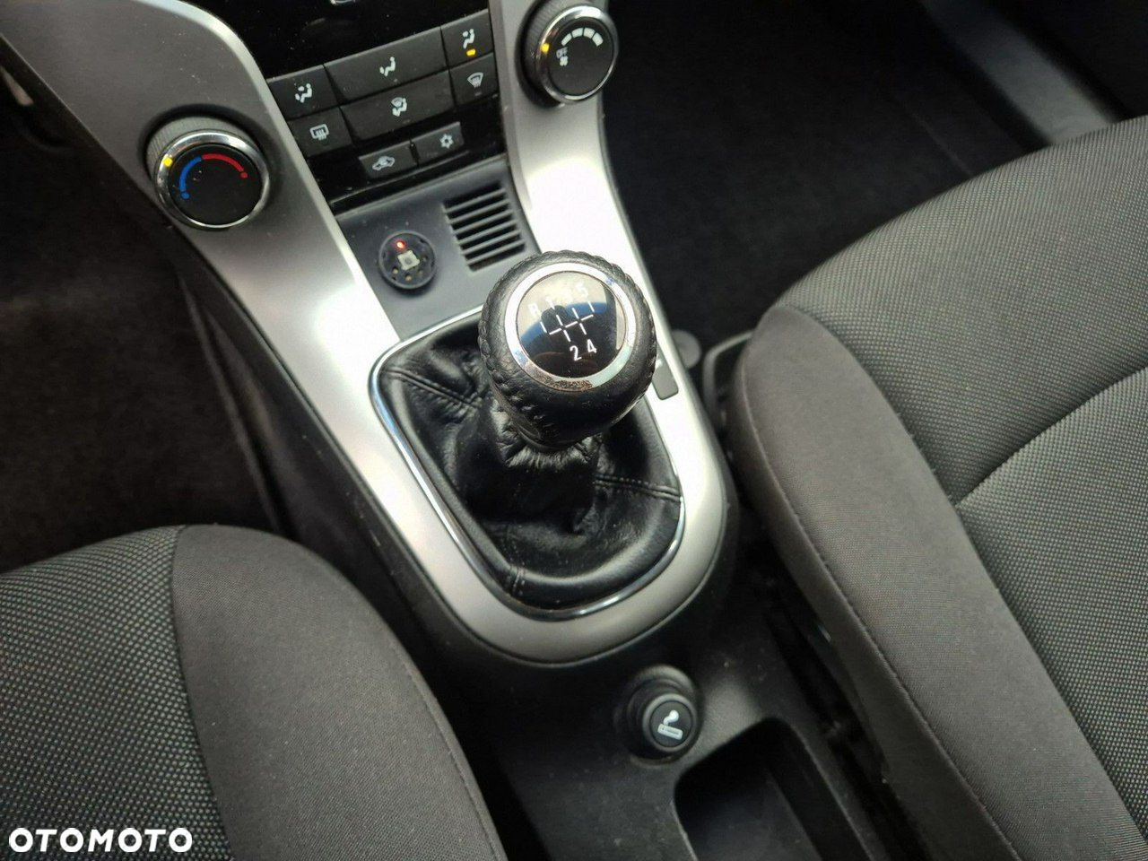 Chevrolet Cruze - 18