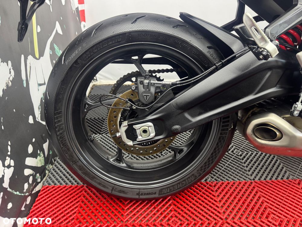 Triumph Daytona - 26