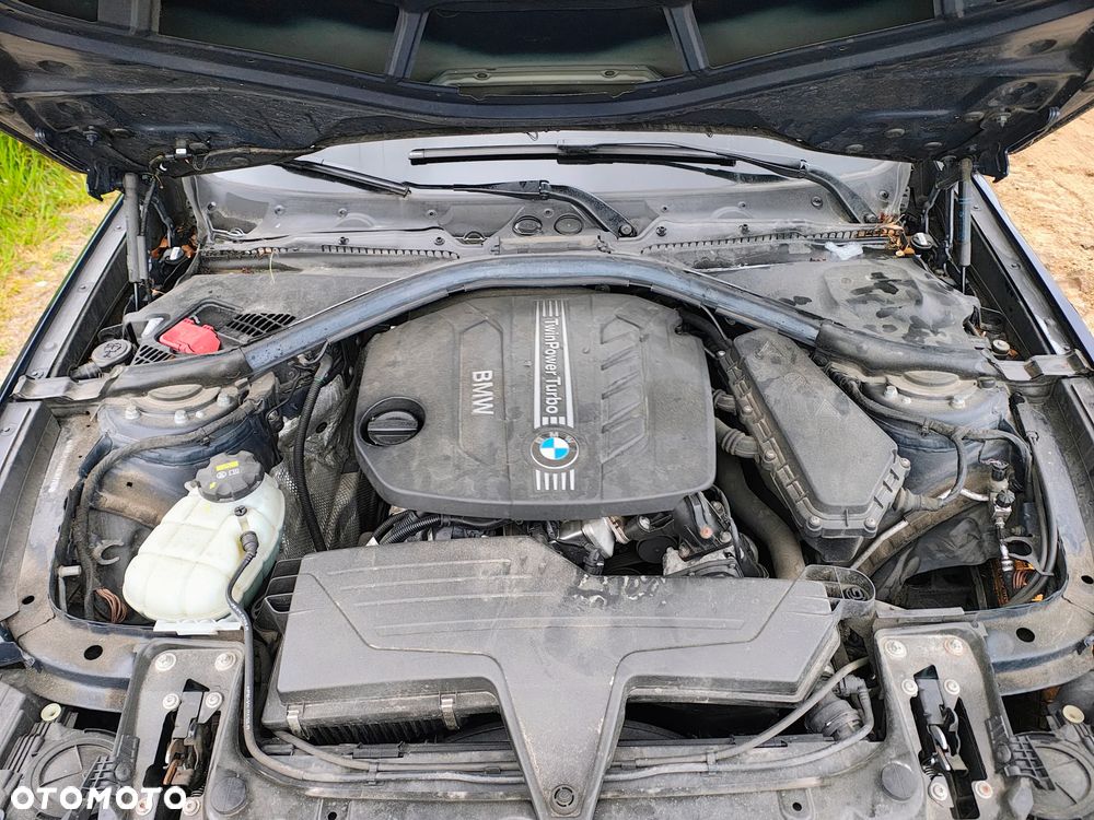 BMW 3GT ver-318d-advantage - 30
