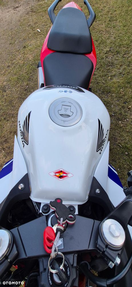 Honda CBR - 17
