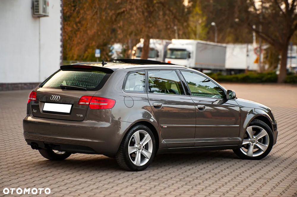 Audi A3 Sportback 1.8 TFSI S tronic Ambiente - 12