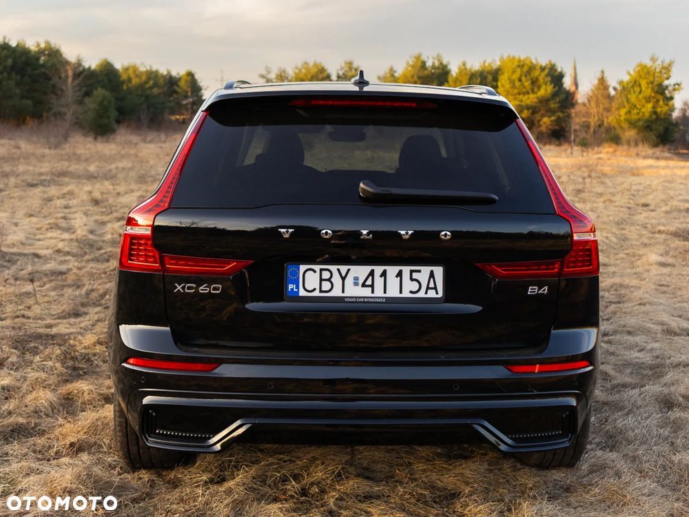 Volvo XC 60 B4 B Plus Dark - 6