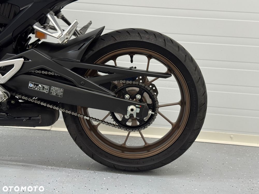 Honda CB - 19