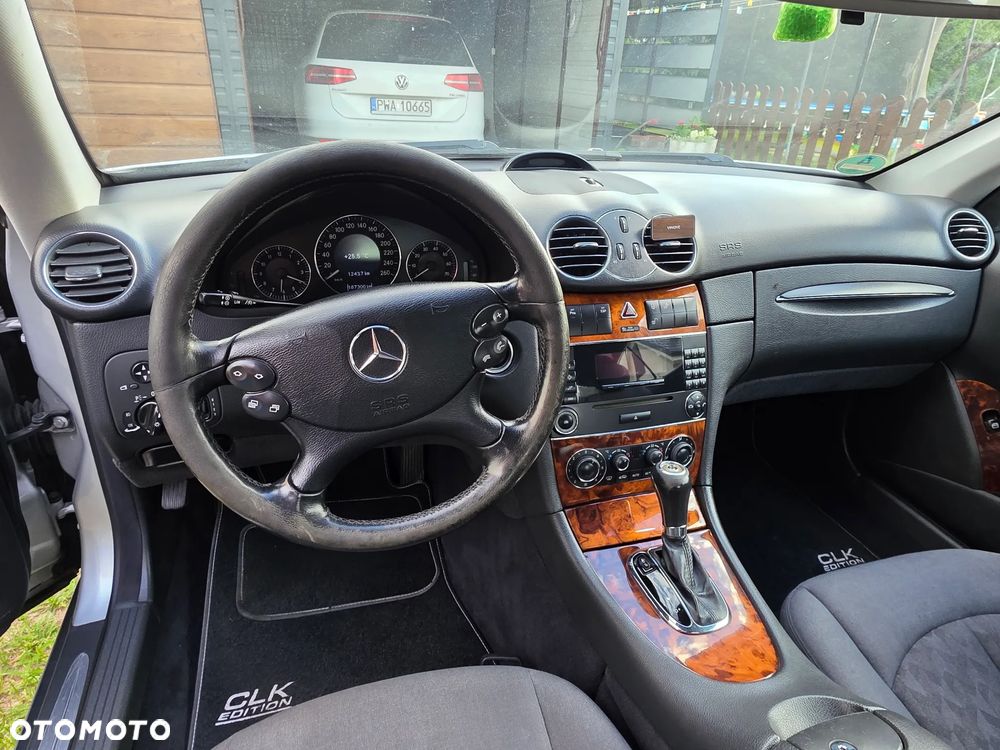 Mercedes-Benz CLK - 9