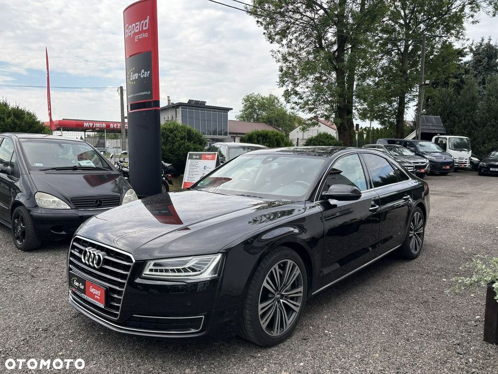 Audi A8 - 1