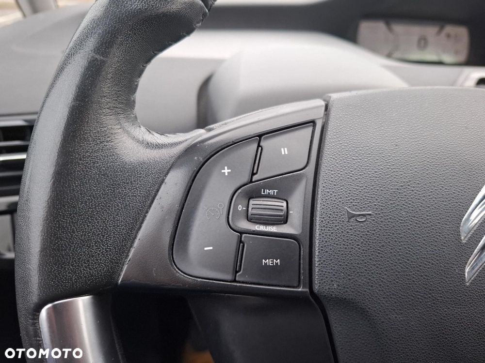 Citroën C4 Picasso - 24