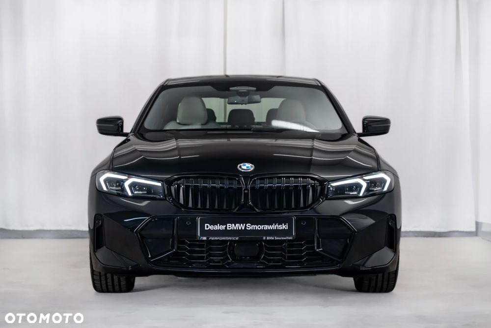 BMW Seria 3 330i xDrive M Sport - 9