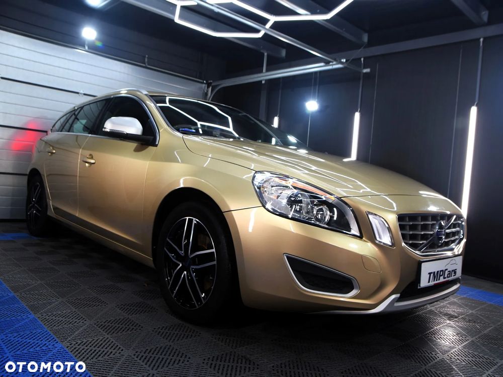 Volvo V60 D4 Geartronic - 1