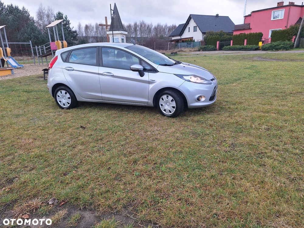 Ford Fiesta 1.25 Celebration - 14