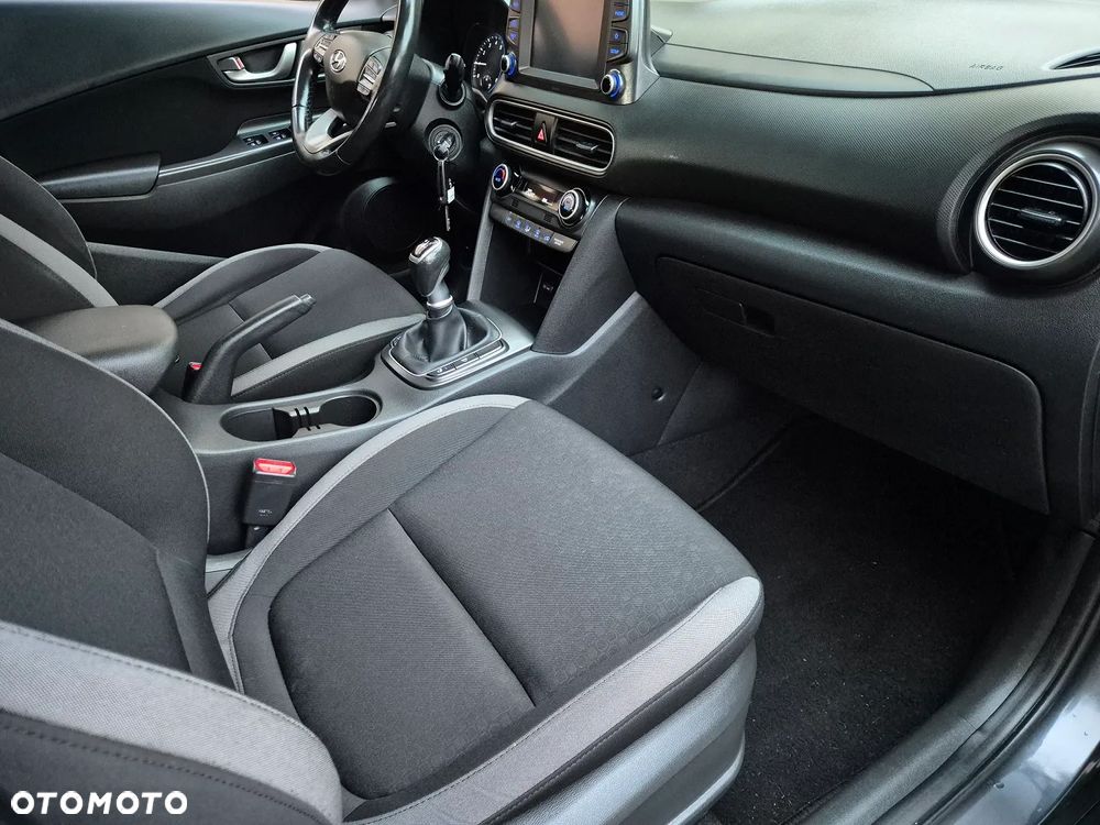 Hyundai Kona - 25