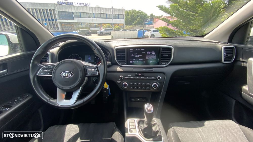 Kia Sportage 1.6 CRDI ISG Urban - 27