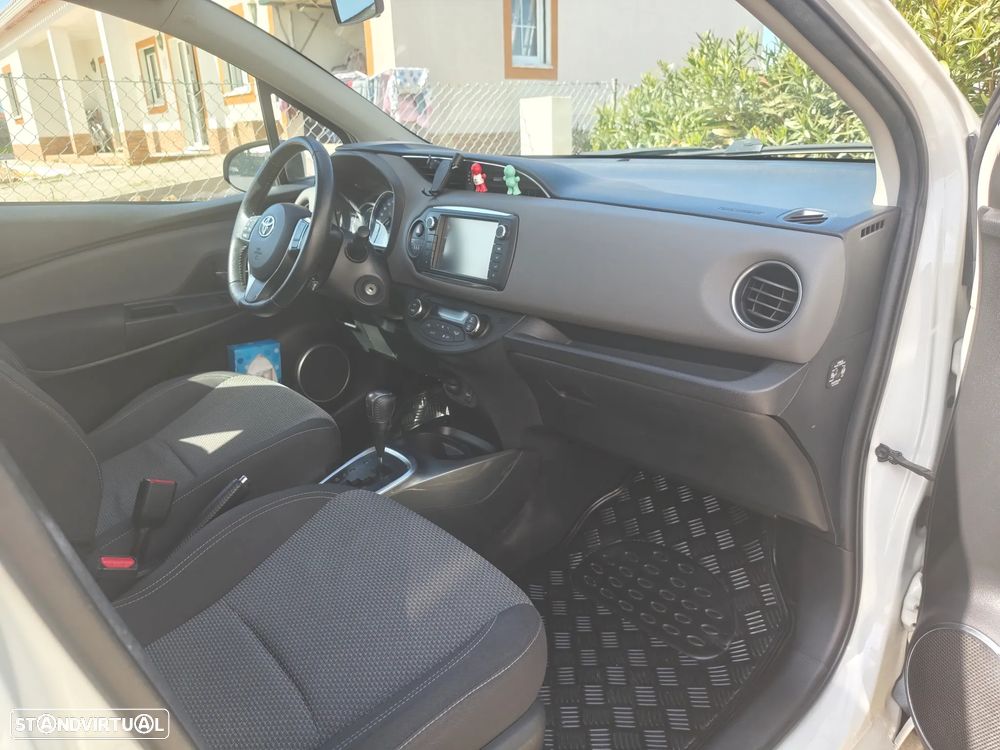 Toyota Yaris - 7