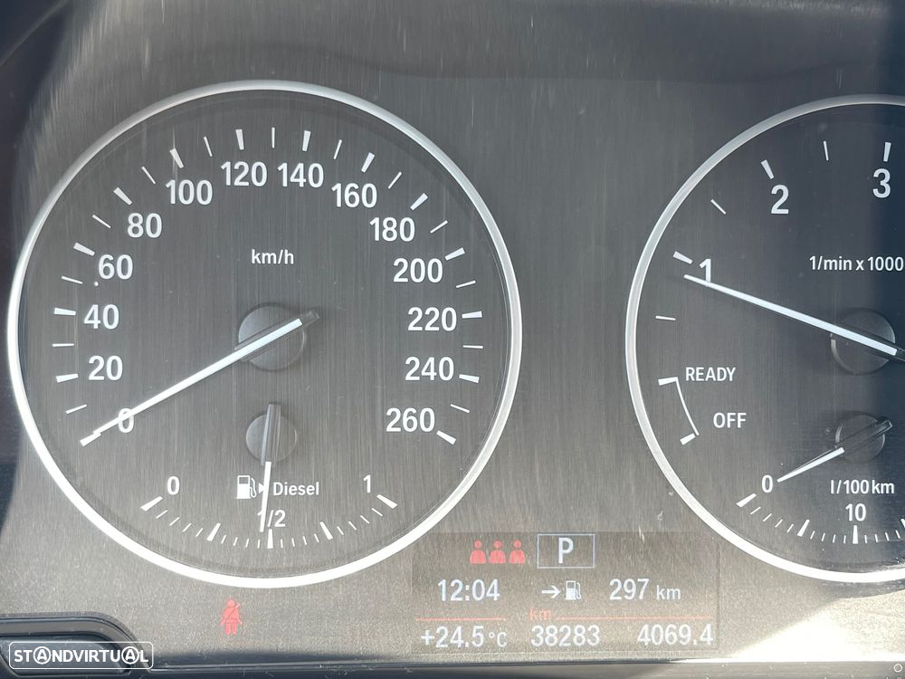 BMW X1 18 d sDrive Auto - 26