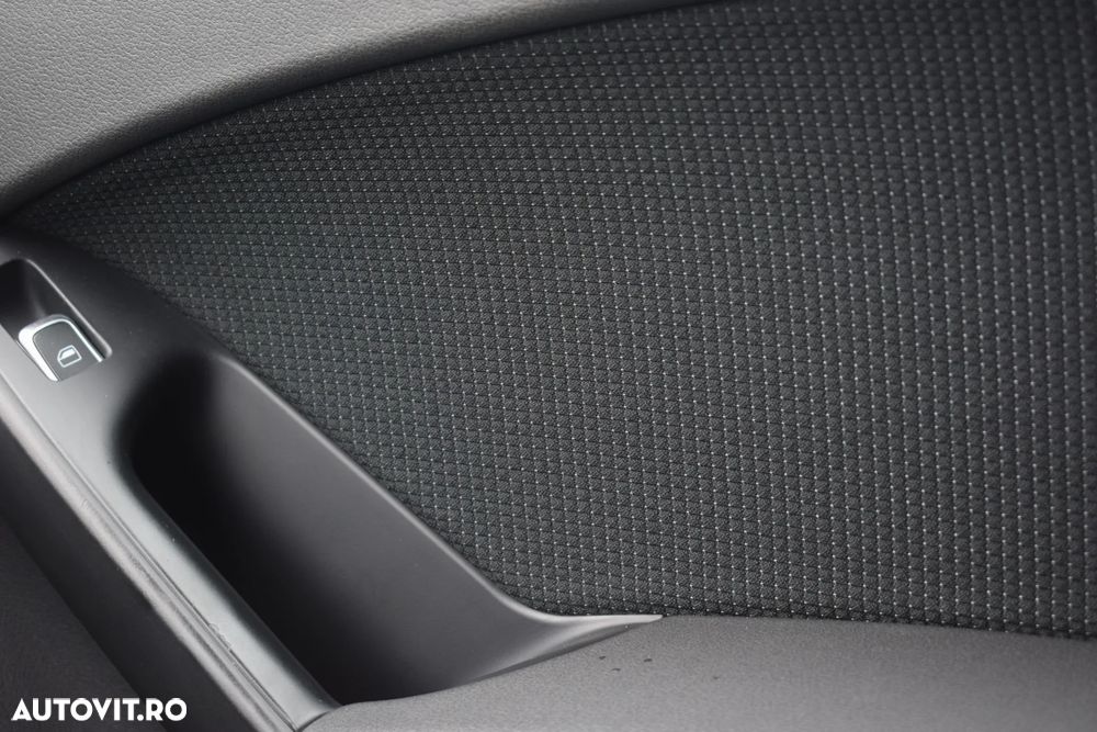 Audi A4 2.0 TDI DPF clean quattro S tronic S line Sportpaket - 32