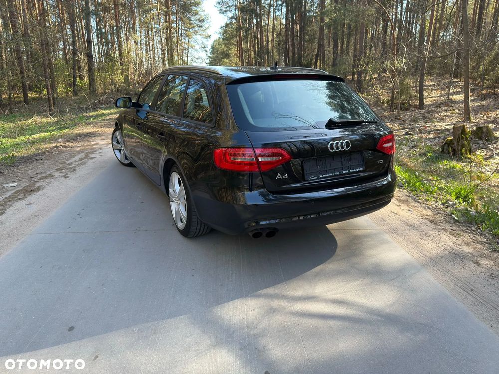 Audi A4 Avant 2.0 TDI DPF Ambiente - 4