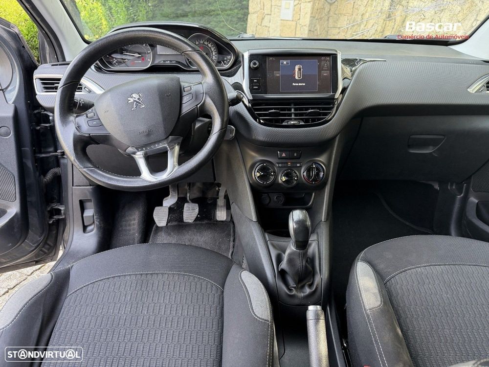 Peugeot 208 1.6 BlueHDi Style - 12