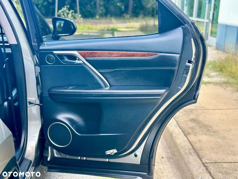 Lexus RX - 30