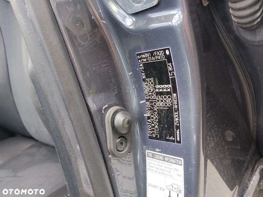 Toyota Prius 1.8 Hybrid Premium - 18