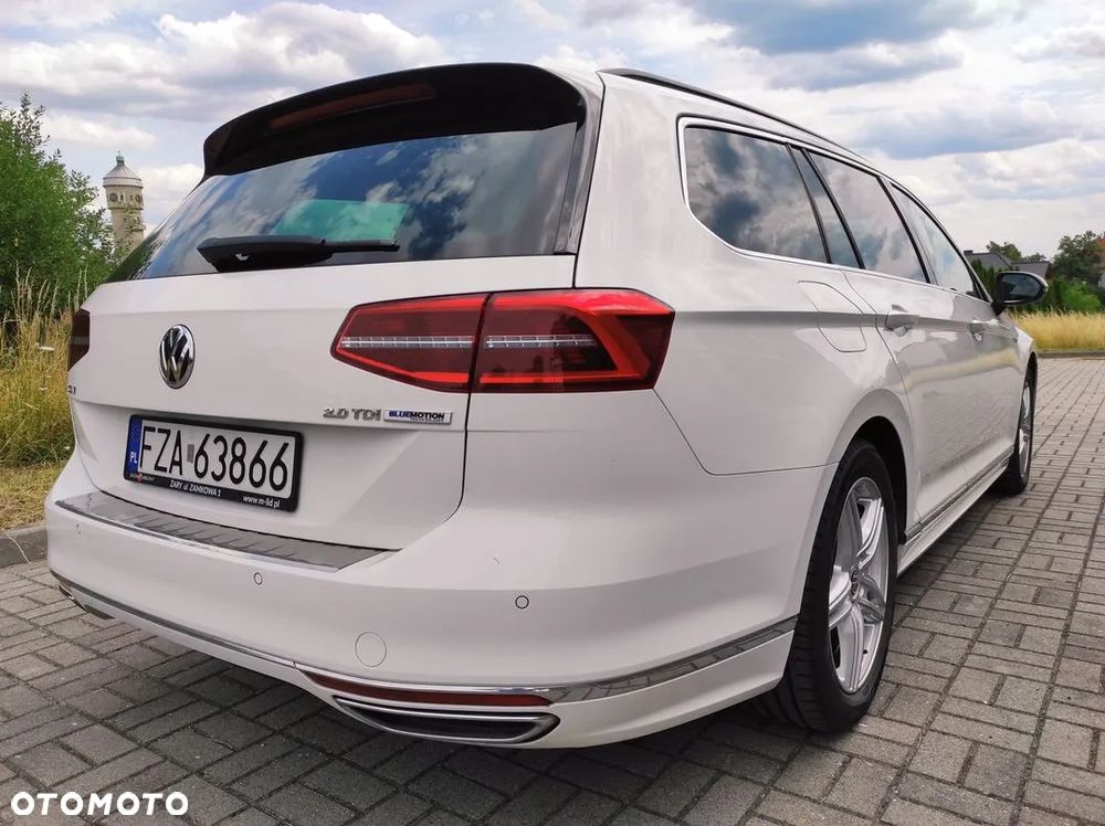 Volkswagen Passat Variant 2.0 TDI SCR DSG Highline - 4