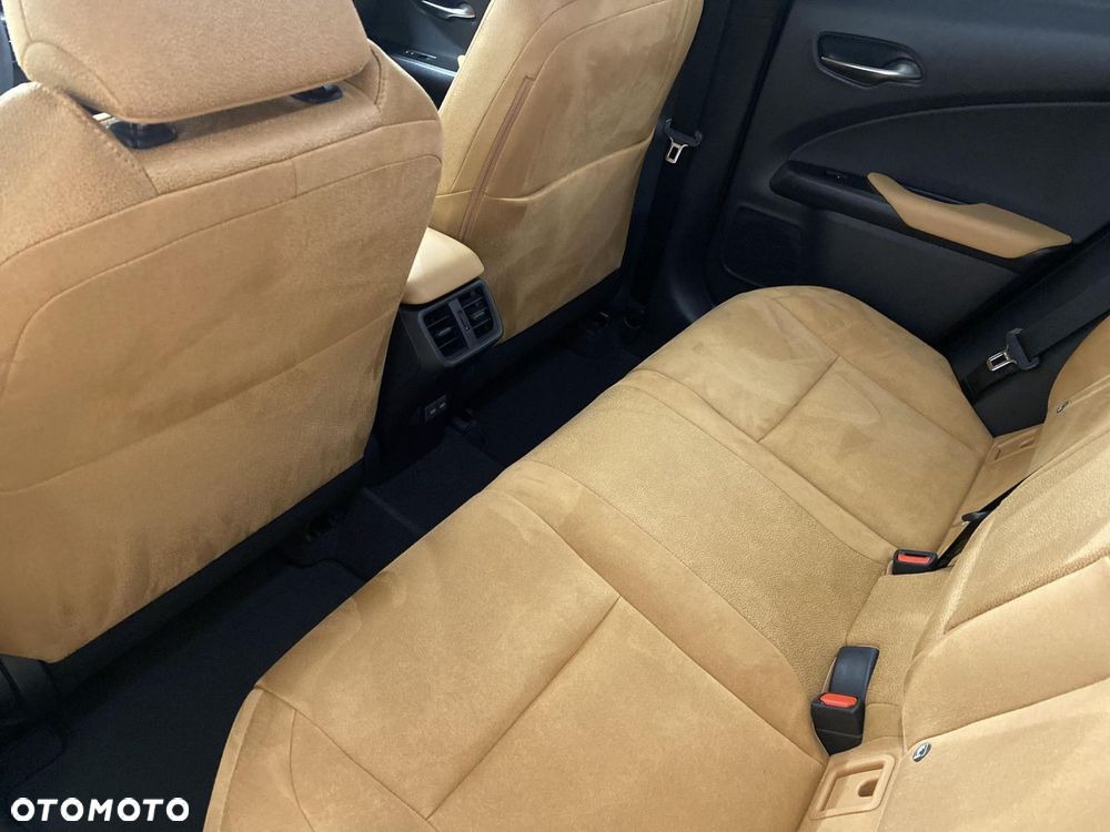 Lexus UX 300h Business - 10