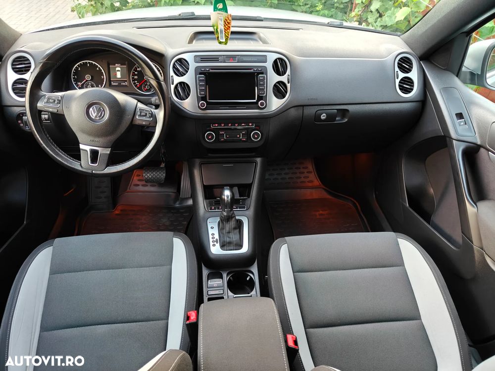 Volkswagen Tiguan 2.0 TDI 4Motion DSG BMT Sport & Style - 10