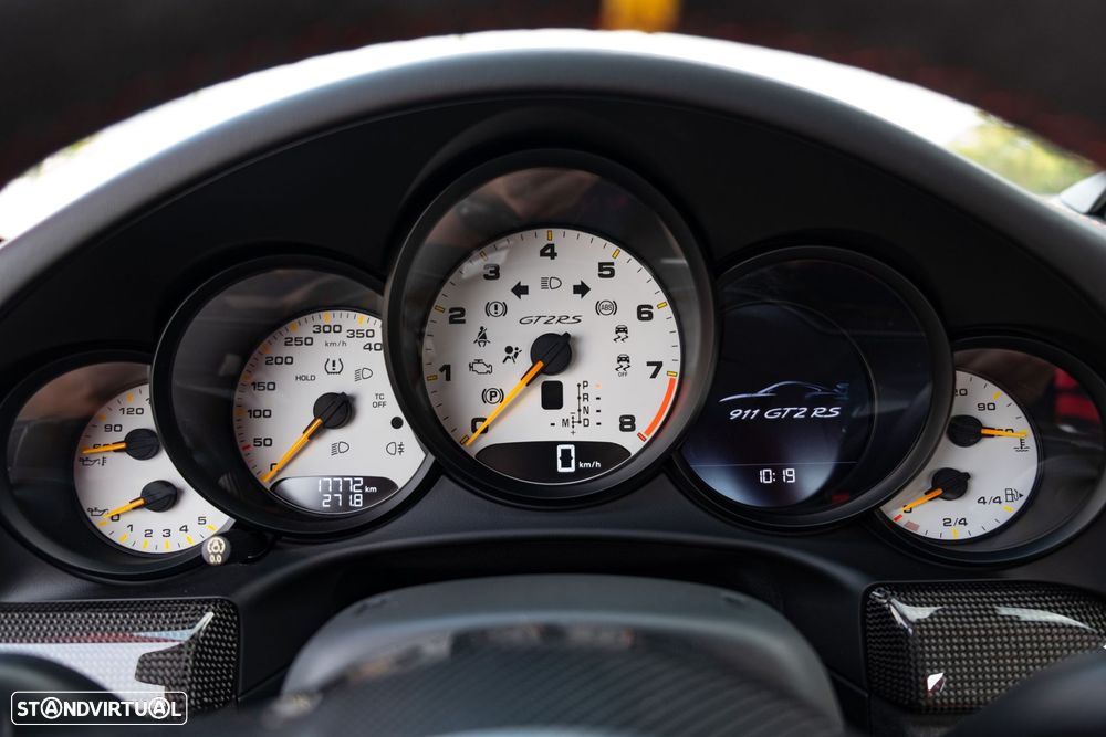 Porsche 911 (991) GT2 RS - 28