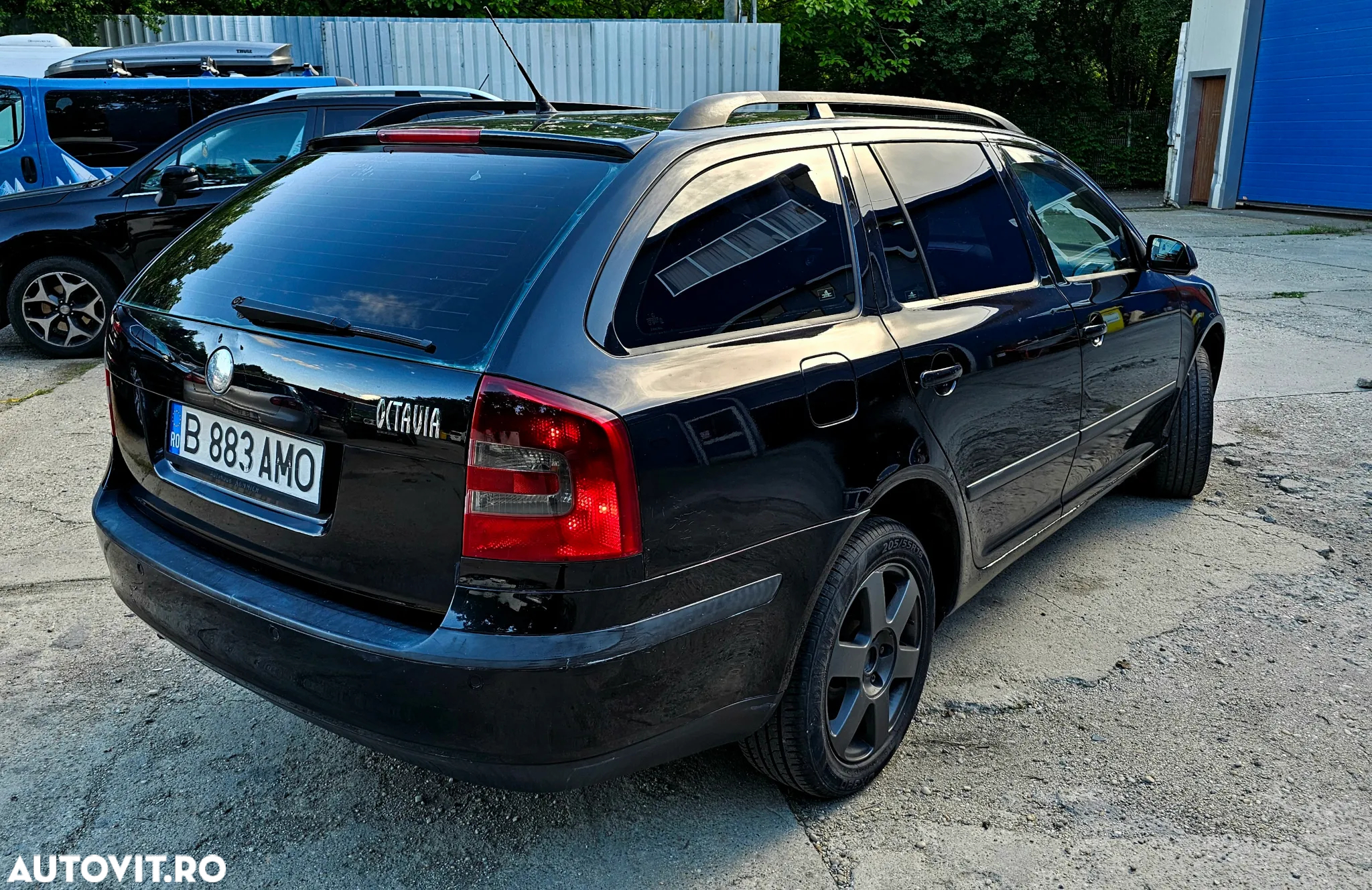 Skoda Octavia Combi 2.0 TDI Elegance Automatic - 4