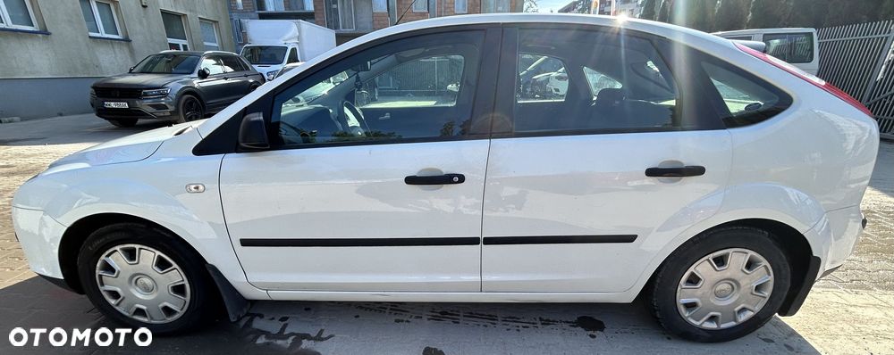 Ford Focus 1.6 TDCi Ambiente - 2