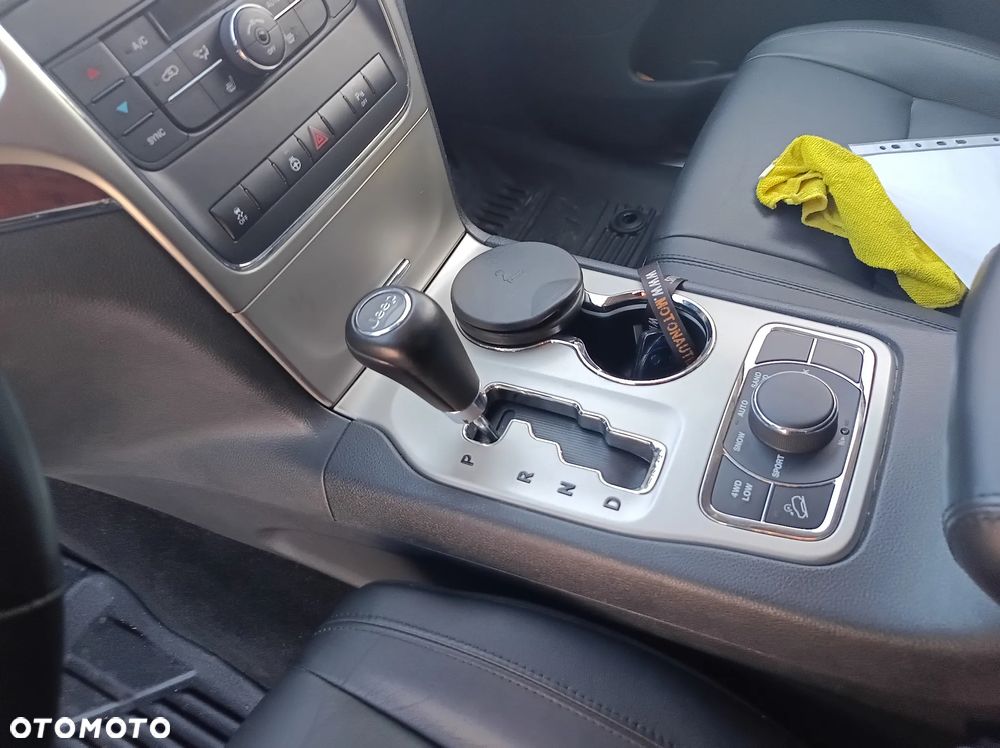 Jeep Grand Cherokee - 21