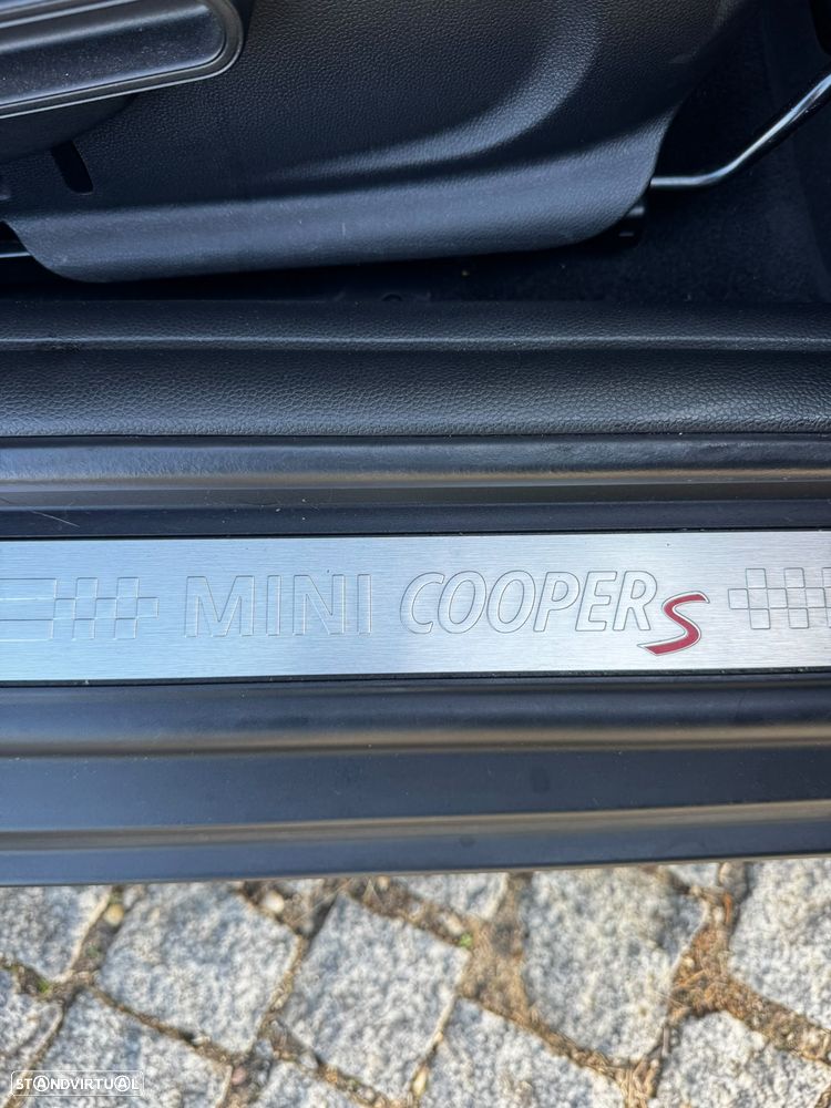 MINI 3 Portas Cooper S - 10