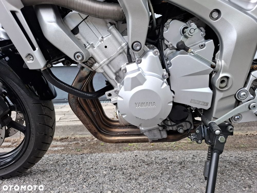 Yamaha FZ6 - 25