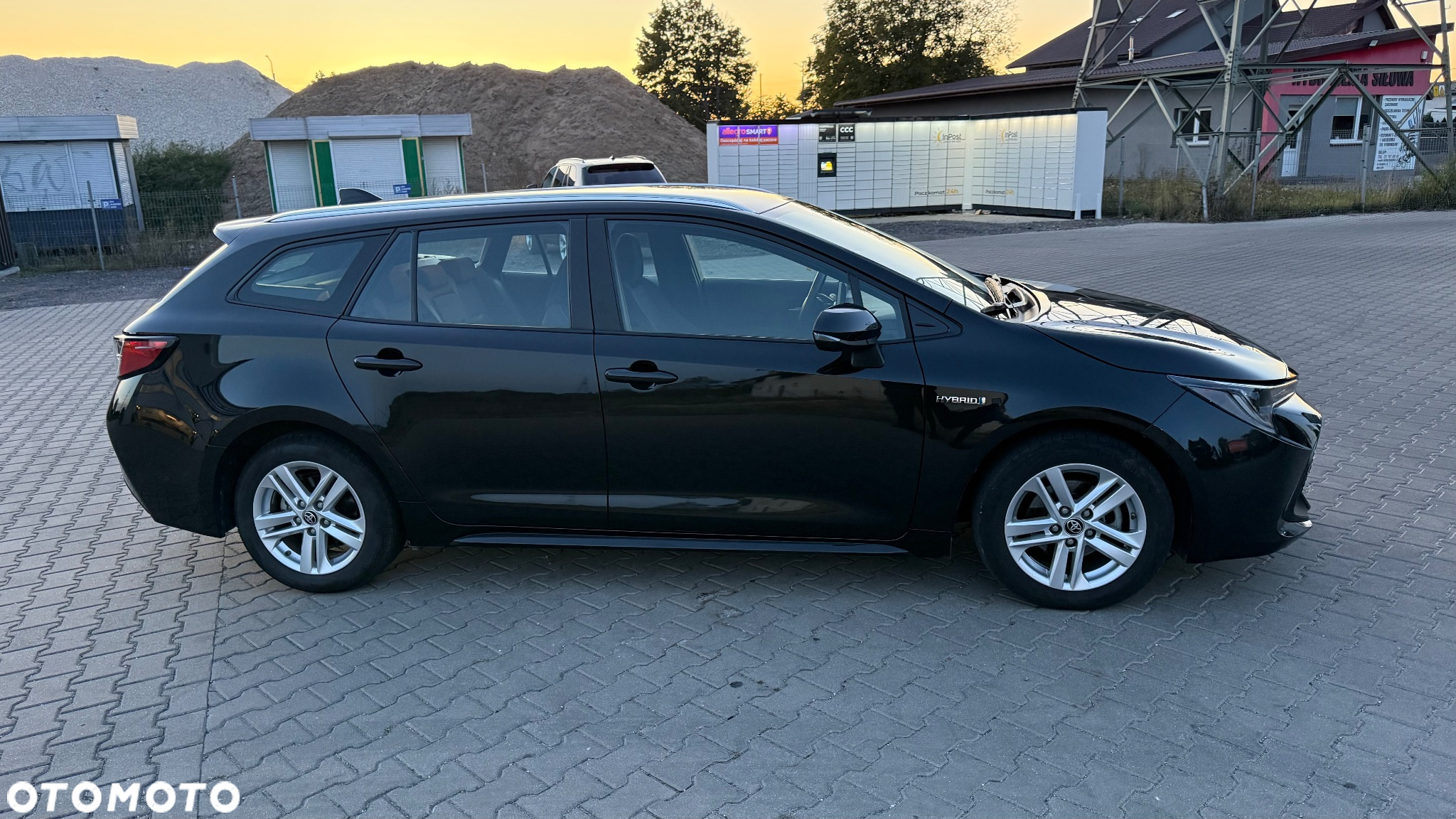 Toyota Corolla 1.8 Hybrid Active - 11