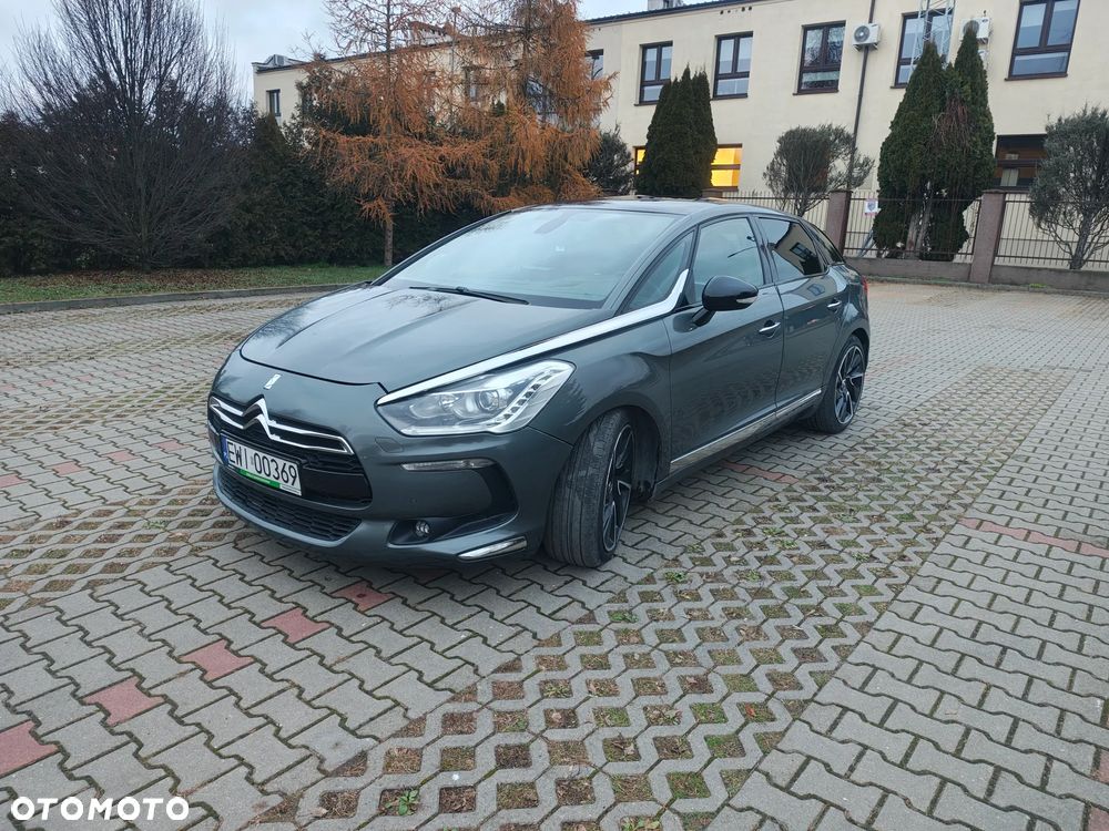 Citroën DS5 2.0 HDi SportChic - 1