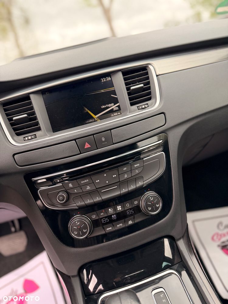 Peugeot 508 RXH 2.0 HDi HYbrid4 - 22
