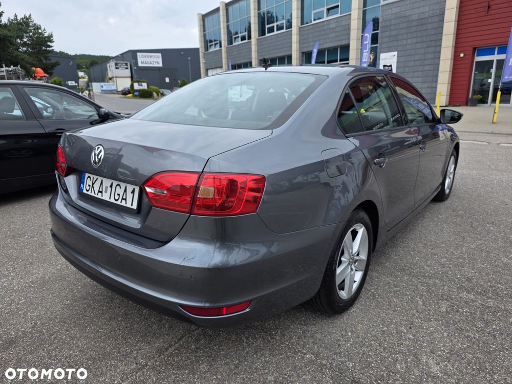 Volkswagen Jetta 1.4 TSI Comfortline - 21