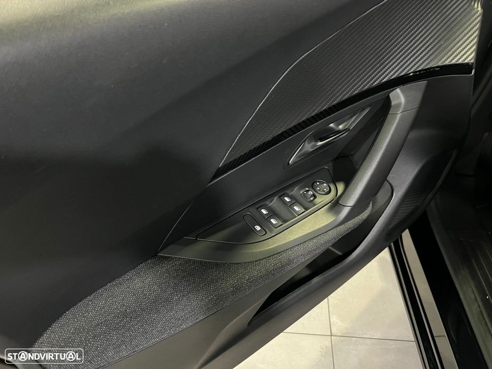 Peugeot 2008 1.2 PureTech Style - 23