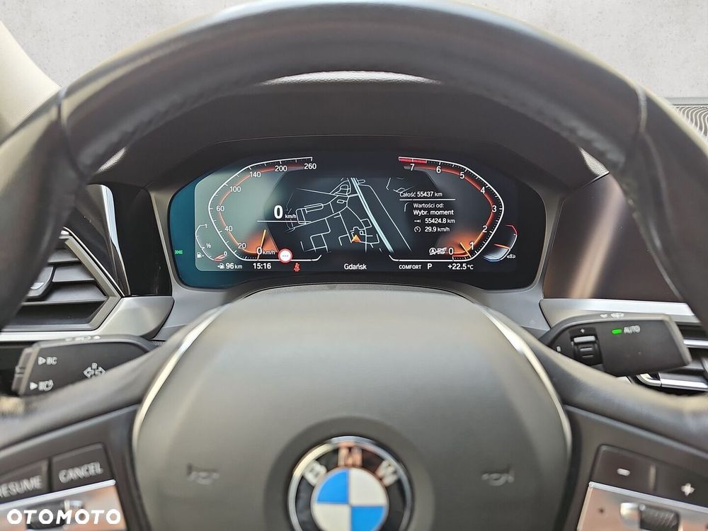 BMW Seria 3 330i xDrive Advantage - 13