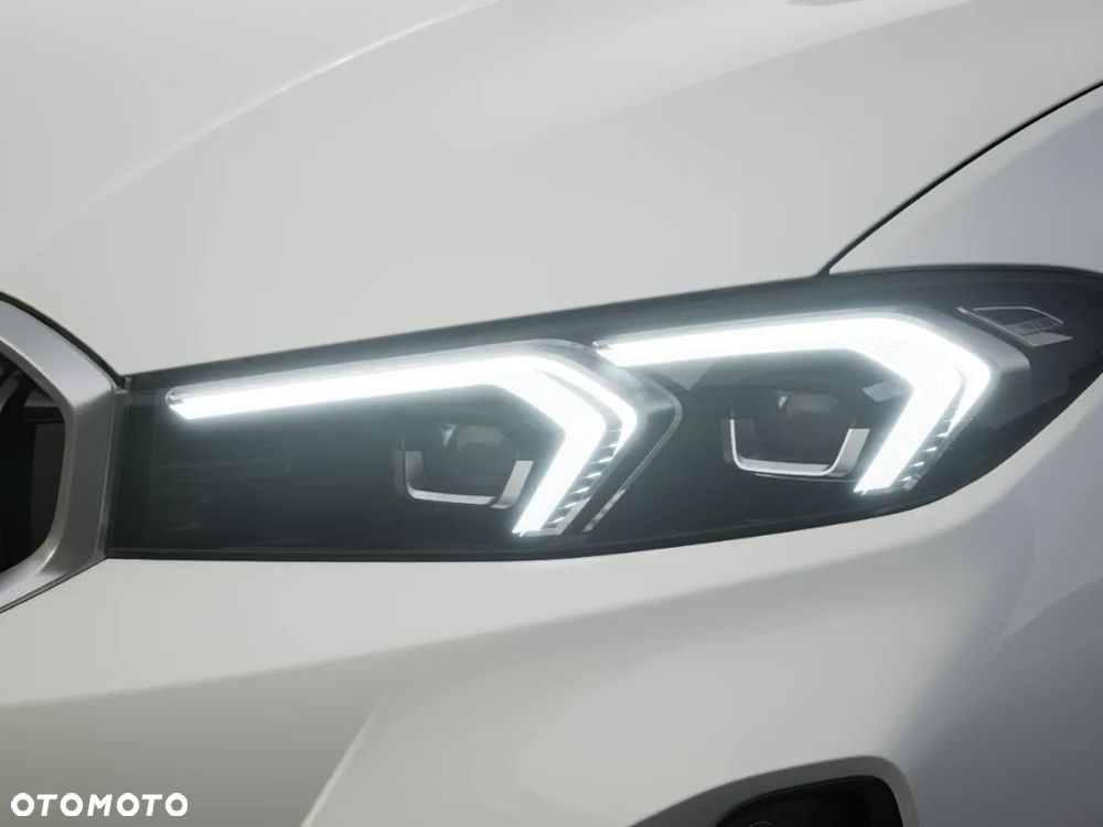 BMW Seria 3 318i M Sport - 10