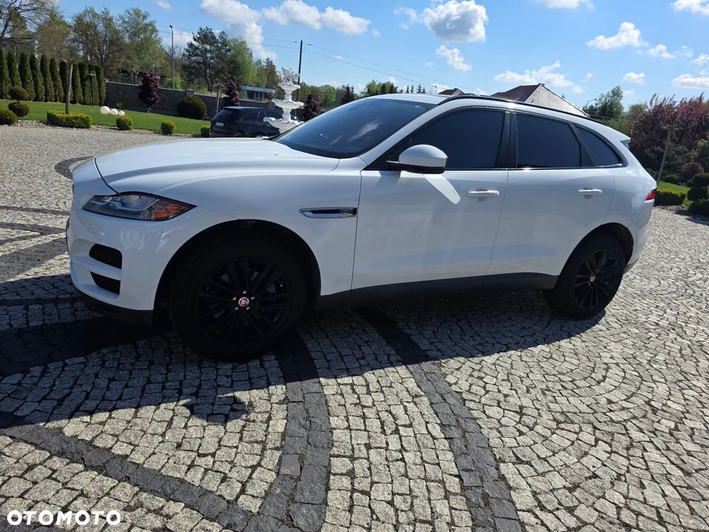 Jaguar F-Pace - 7