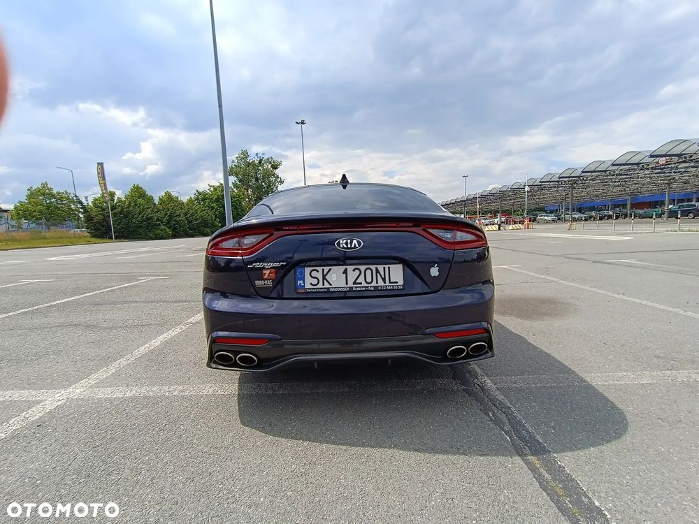 Kia Stinger - 4