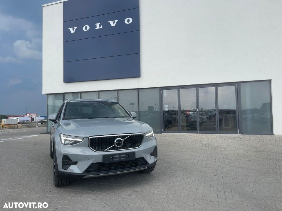 Volvo XC 40 B3 AT FWD MHEV Core - 2
