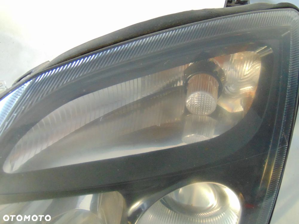 Lampa przednia przód lewa Opel Vectra C Signum 02-05r - 2
