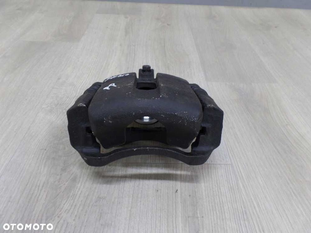 MITSUBISHI CANTER FUSO 7C18 4.9 DID ZACISK PRZOD PRAWY 07-12 - 2