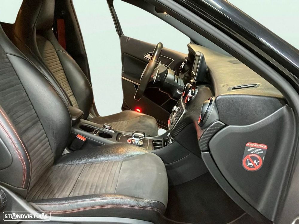 Mercedes-Benz A 45 AMG 4-Matic - 13