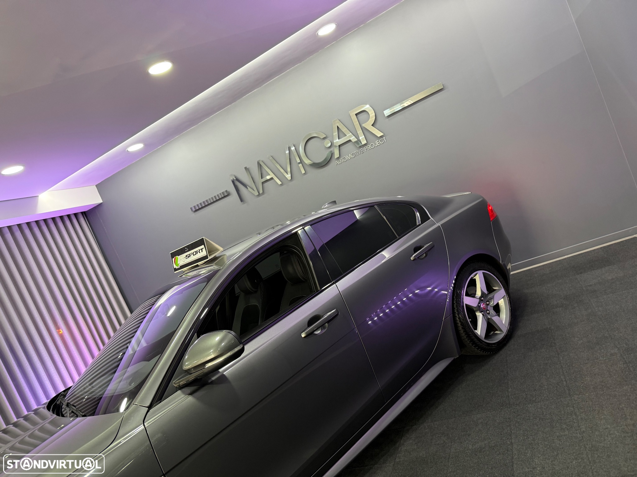 Jaguar XE 2.0 D R-Sport Aut. - 12