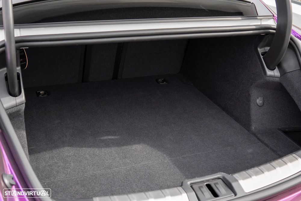 Porsche Taycan 4S - 39