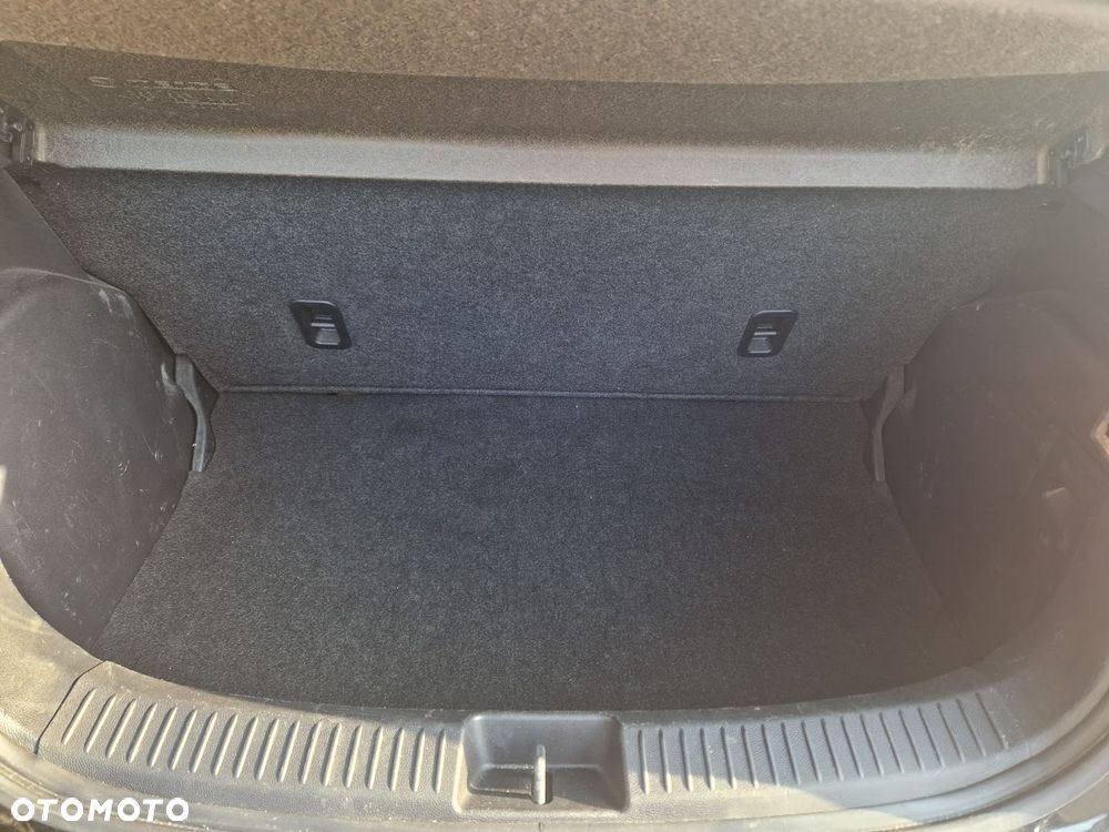 Mazda 2 1.3 Impuls - 10