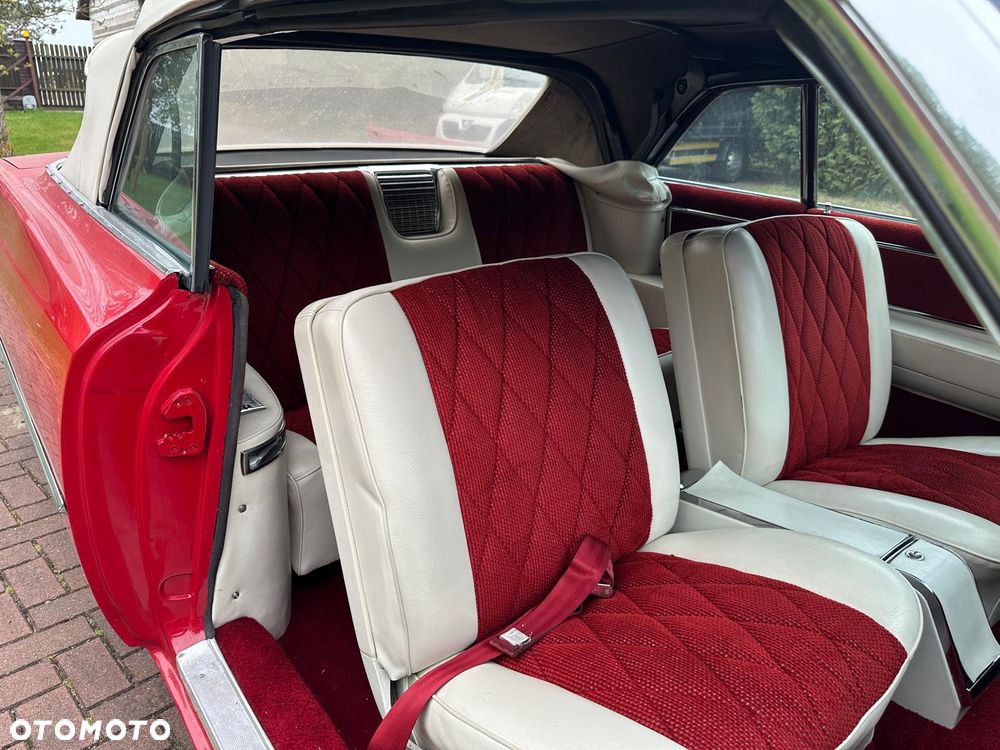 Cadillac Deville - 21