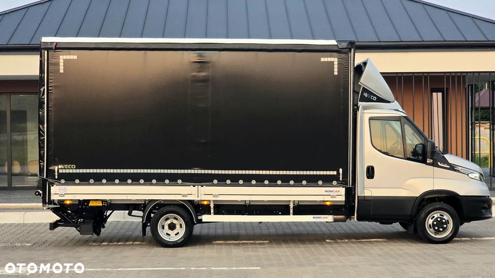 Iveco ❗️❗️DAILY 3.0 180KM 50C18 ❗️❗️WINDA PALFINGER 1000KG / AUTOMAT HI-MATIC / OBUSTRONNA BURTO-FIRANKA 10 PALET / NAWIGACJA / DACH ZSUWANY / TEMPOMAT ADAPTACYJNY / WERSJA WZMOCNIONA / SALON POLSKA / FULL LED / LAKIER METALIK / NOWE OPONY / MAKSYMALNA DOSTĘPNA OPCJA WYPOSAŻENIA❗❗ STAN - JAK NOWY ❗️ - 18